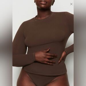 SKIMS fits everybody Long Sleeve T-shirt